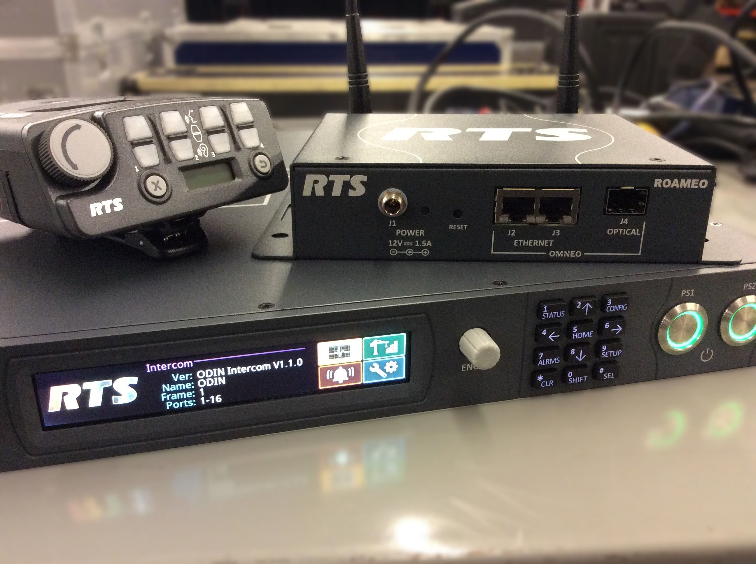 RTS ROAMEO Wireless Rental Hollywood Sound Systems